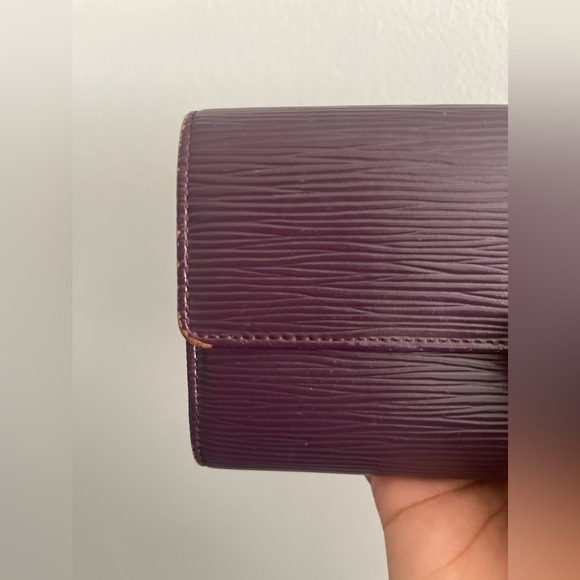 LV Epi long wallet - Picture 3 of 7